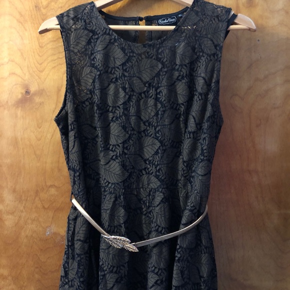 NWT X-Large Voodoo Vixen Sophia Lace Retro Vintage Insp Dress Gold Belt ModCloth - Picture 9 of 10